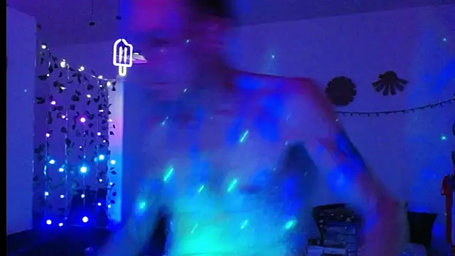 Snapshot of mycock2474u chatting on March 2025 01:32:02 AM mycock2474u online show from March 2025 01:32:02 AM