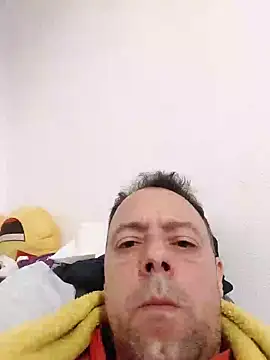 Snapshot of david_geam chatting on December 2024 06:18:02 PM david geam online show from December 2024 06:18:02 PM