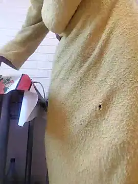 Snapshot of david_geam chatting on February 2025 12:51:01 AM david geam online show from February 2025 12:51:01 AM