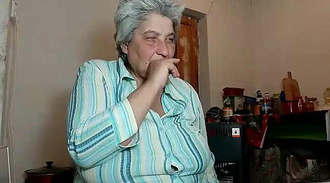 Snapshot of ExquisiteMature chatting on January 2025 03:05:02 AM ExquisiteMature online show from January 2025 03:05:02 AM