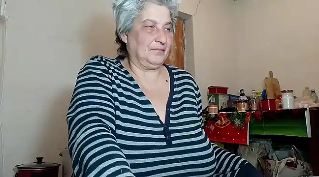 Snapshot of ExquisiteMature chatting on January 2025 02:37:01 AM ExquisiteMature online show from January 2025 02:37:01 AM