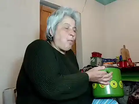 Snapshot of ExquisiteMature chatting on February 2025 05:01:02 PM ExquisiteMature online show from February 2025 05:01:02 PM