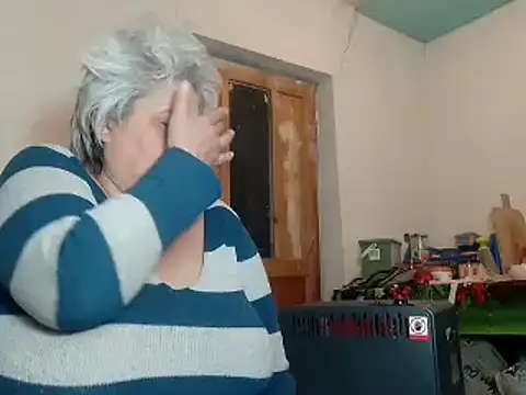 Snapshot of ExquisiteMature chatting on February 2025 10:37:01 PM ExquisiteMature online show from February 2025 10:37:01 PM