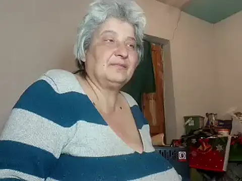 Snapshot of ExquisiteMature chatting on February 2025 02:52:01 PM ExquisiteMature online show from February 2025 02:52:01 PM