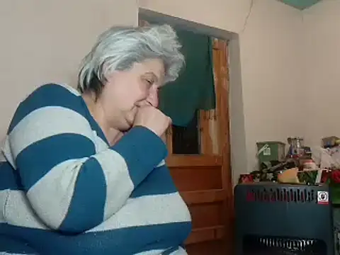 Snapshot of ExquisiteMature chatting on February 2025 05:57:02 PM ExquisiteMature online show from February 2025 05:57:02 PM