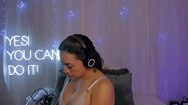 carolgaita online show from February 2025 11:51:02 AM