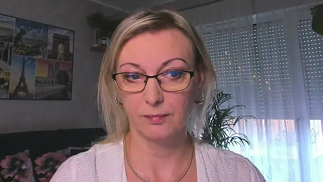 vanessa chat online show from January 2025 02:28:01 PM