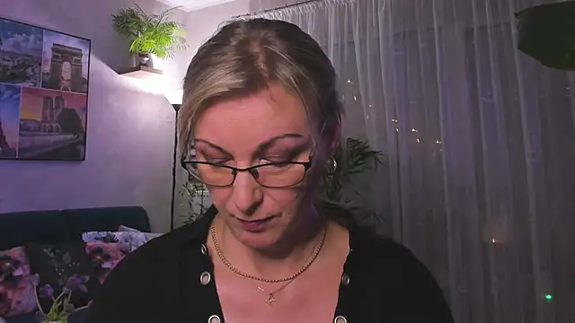 vanessa chat online show from January 2025 05:28:01 PM