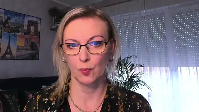 vanessa chat online show from January 2025 02:21:01 PM