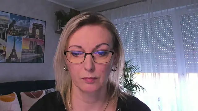 vanessa chat online show from February 2025 02:26:02 PM