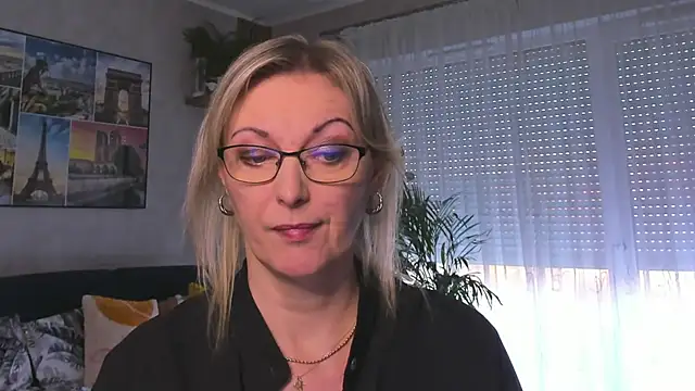 vanessa chat online show from February 2025 02:35:02 PM