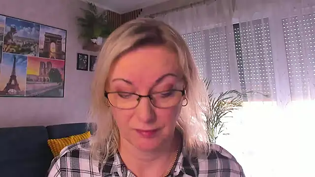 vanessa chat online show from March 2026 02:11:02 PM