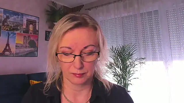 vanessa chat online show from March 2026 02:23:02 PM