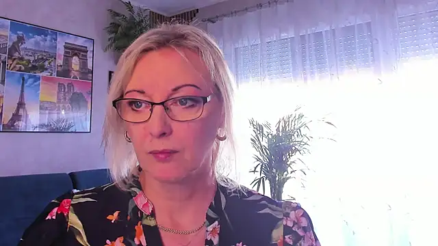 Snapshot of vanessa_chat chatting on May 2026 01:28:02 PM vanessa chat online show from May 2026 01:28:02 PM