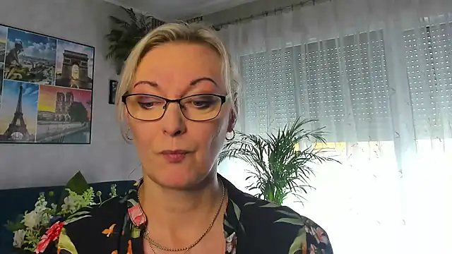 Snapshot of vanessa_chat chatting on May 2026 01:16:01 PM vanessa chat online show from May 2026 01:16:01 PM