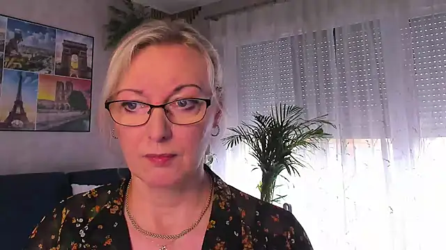 Snapshot of vanessa_chat chatting on May 2026 02:56:01 PM vanessa chat online show from May 2026 02:56:01 PM