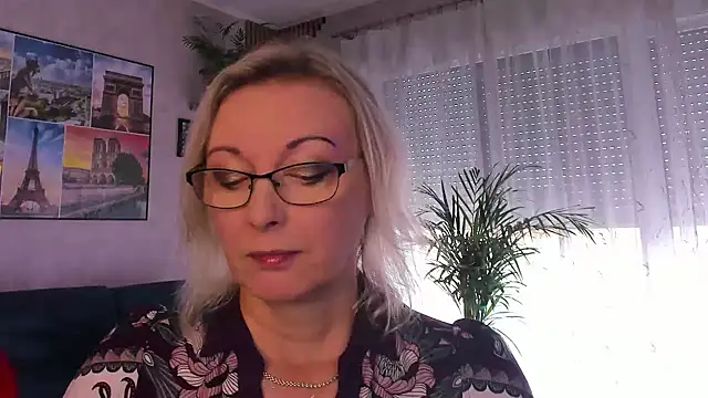 vanessa chat online show from July 2026 01:24:02 PM
