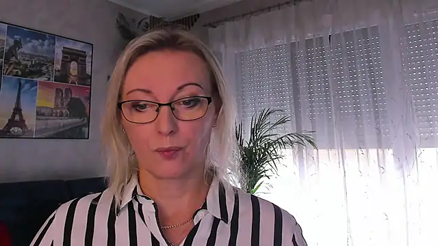 vanessa chat online show from July 2026 01:20:02 PM