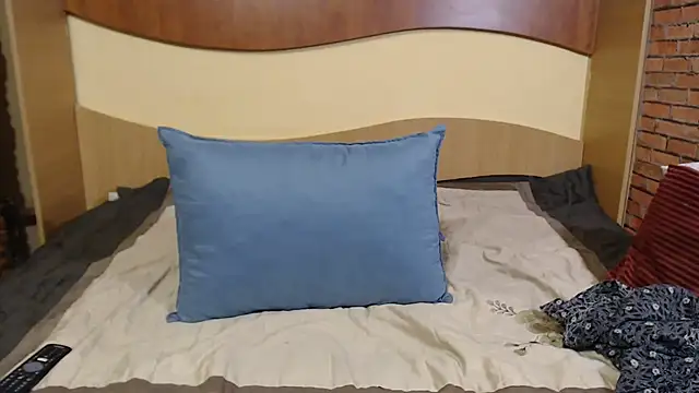 EvelyneFlirtyMilf online show from February 2025 06:02:01 AM