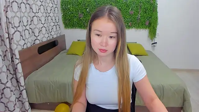 PollyOcean online show from December 2024 02:05:01 PM