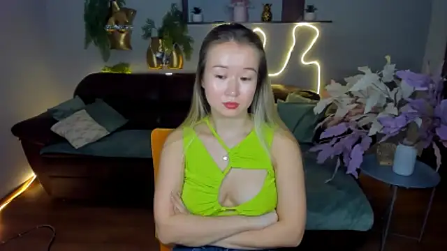 PollyOcean online show from December 2025 09:51:02 AM