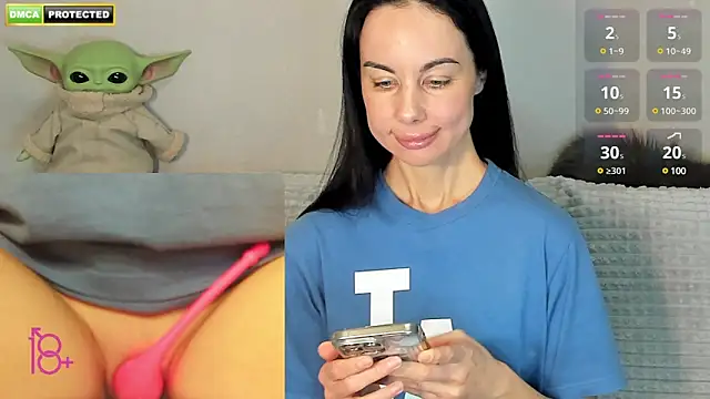 Snapshot of 3ight33nplus chatting on December 2024 11:51:01 PM 3ight33nplus online show from December 2024 11:51:01 PM