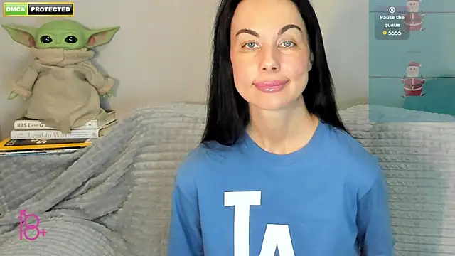 Snapshot of 3ight33nplus chatting on December 2024 08:10:02 PM 3ight33nplus online show from December 2024 08:10:02 PM