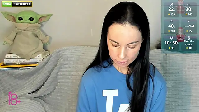 Snapshot of 3ight33nplus chatting on December 2024 01:40:02 AM 3ight33nplus online show from December 2024 01:40:02 AM