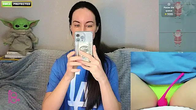 Snapshot of 3ight33nplus chatting on January 2025 10:06:01 PM 3ight33nplus online show from January 2025 10:06:01 PM