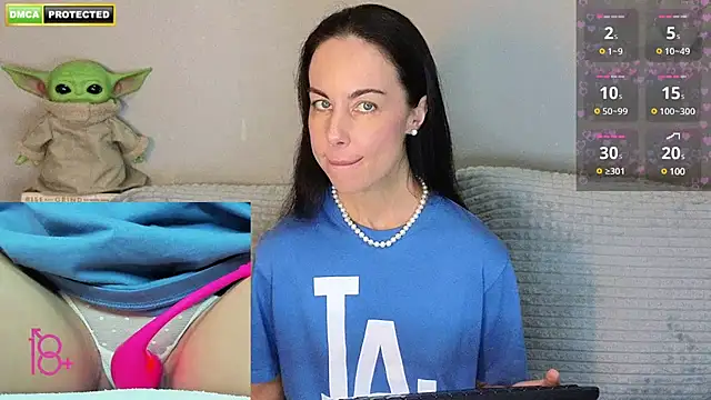 Snapshot of 3ight33nplus chatting on March 2025 09:25:02 PM 3ight33nplus online show from March 2025 09:25:02 PM