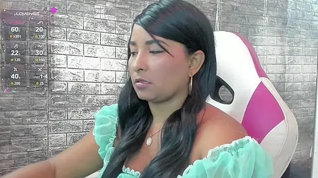 Snapshot of paola_ih chatting on July 2026 02:21:01 PM paola ih online show from July 2026 02:21:01 PM