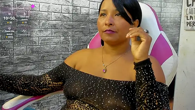 Snapshot of paola_ih chatting on July 2026 01:57:01 PM paola ih online show from July 2026 01:57:01 PM
