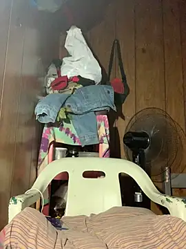 Snapshot of Tristris100 chatting on December 2024 09:26:02 PM Tristris100 online show from December 2024 09:26:02 PM