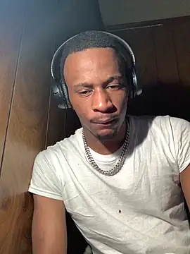 Snapshot of Tristris100 chatting on December 2024 01:55:02 PM Tristris100 online show from December 2024 01:55:02 PM