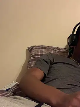 Snapshot of Tristris100 chatting on January 2025 04:47:01 AM Tristris100 online show from January 2025 04:47:01 AM