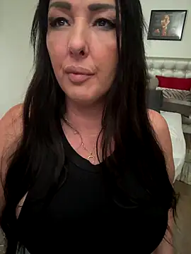 TiffanyRoxx online show from November 2025 01:18:02 PM