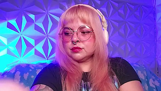 Satyn doll online show from March 2026 09:25:01 PM