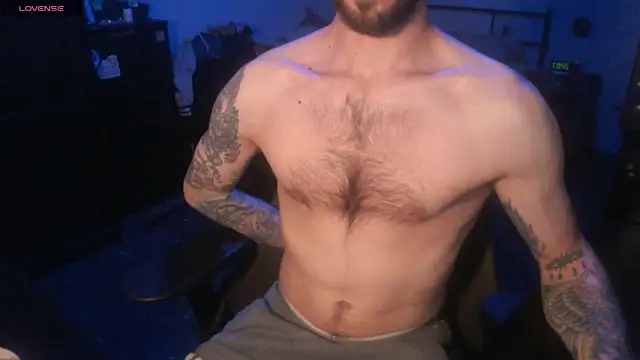 SexxxyLouis online show from November 2025 09:06:01 PM