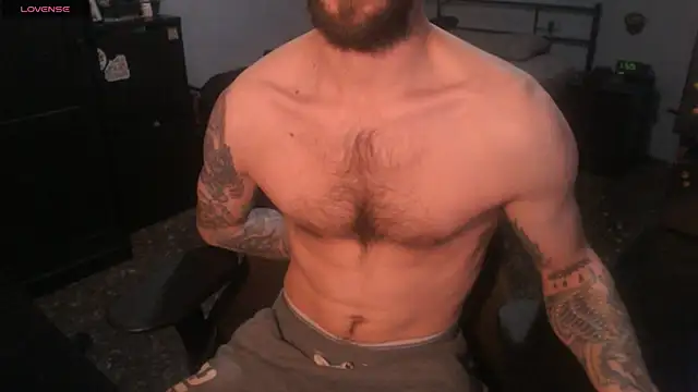 SexxxyLouis online show from November 2025 09:22:01 AM