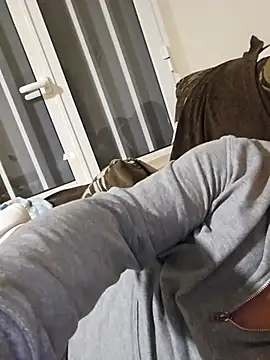 Alex3009 online show from November 2025 09:02:02 PM