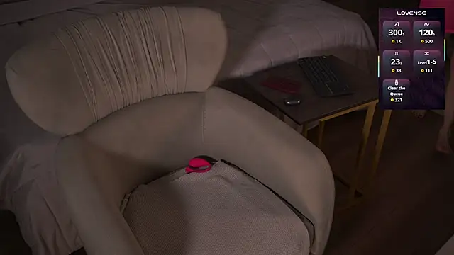 eseniyavl online show from April 2026 05:35:02 AM