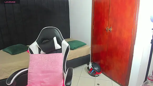 anhtony wayans online show from January 2026 11:51:02 PM