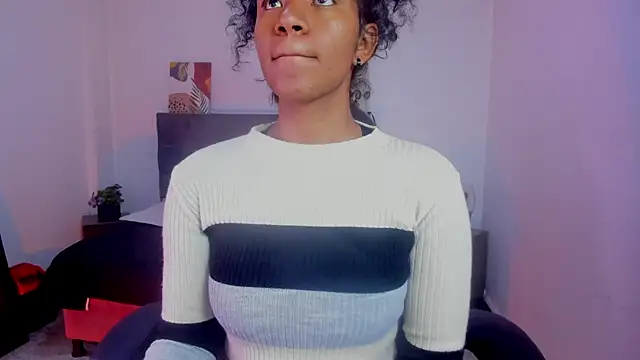 Ellie Alves online show from November 2025 03:45:01 PM