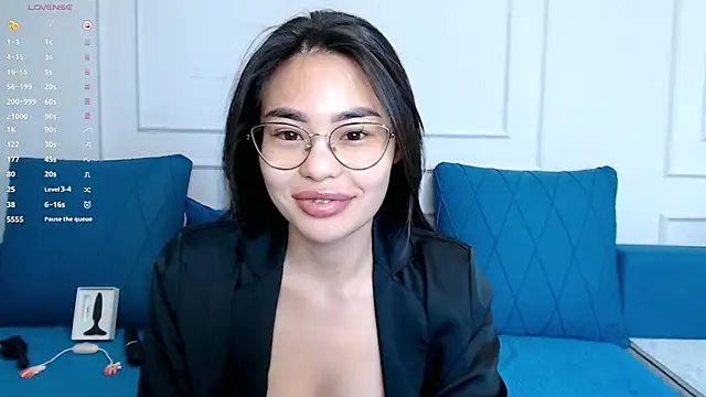 kwana colada online show from April 2026 11:30:02 AM