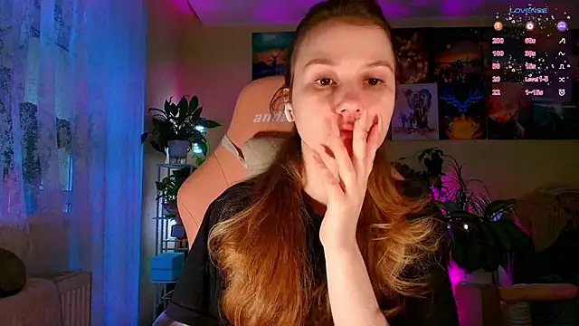 GoodWitch  online show from December 2025 07:50:02 AM