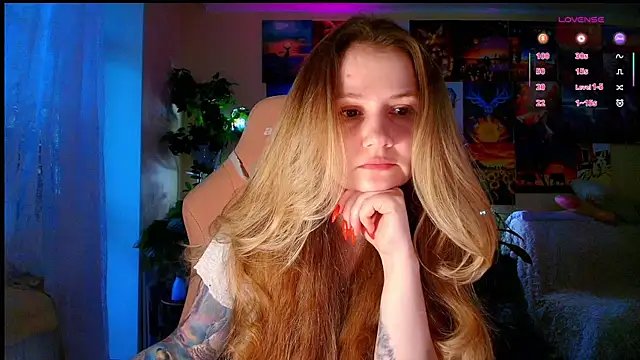 Snapshot of GoodWitch_ chatting on June 2026 06:00:02 AM GoodWitch online show from June 2026 06:00:02 AM