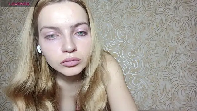 JuiliOnesunray online show from January 2025 03:01:01 AM