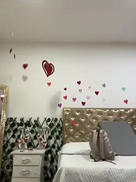 Fancyxlove online show from July 2026 12:44:01 PM
