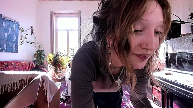 Snapshot of Miranda2_0 chatting on January 2025 08:11:01 AM Miranda2 0 online show from January 2025 08:11:01 AM