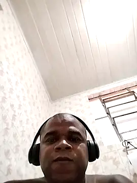 chokito32 online show from February 2026 07:00:02 PM